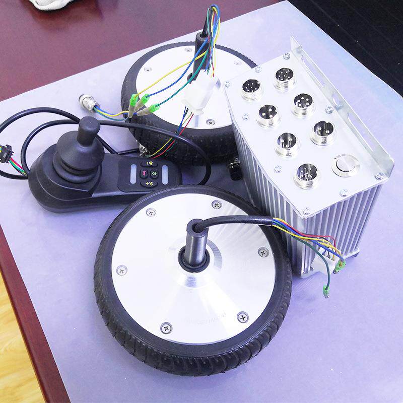 厂家直销电动轮椅控制器手柄摇杆便捷操作电动轮椅控制器