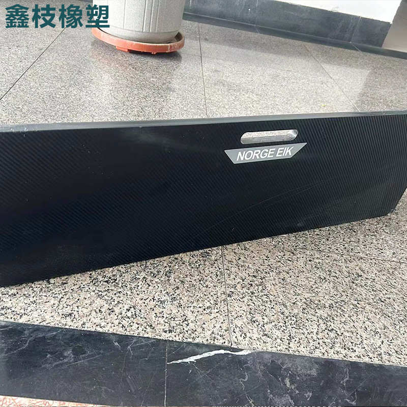 足球反弹板学校球场传球控球训练器足球回弹板训练反弹板挡板