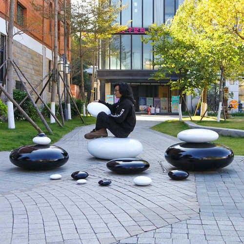 模型坐凳石头黑白棋子仿真摆件雕塑子围棋玻璃钢户外草坪小区公园