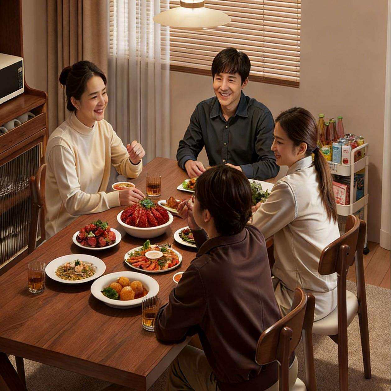 现代简约家用餐桌2026年新款胡桃木色餐桌椅组合客厅长方形吃饭桌