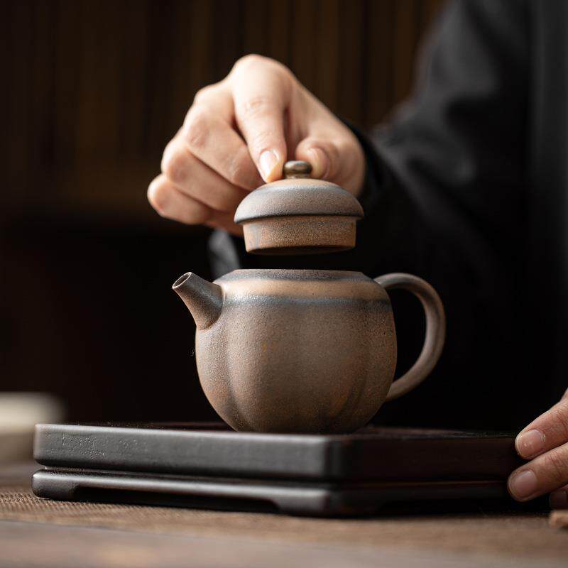 鎏金铁釉粗陶南瓜壶手工复古功夫泡茶壶中式家用陶瓷壶单壶带过滤