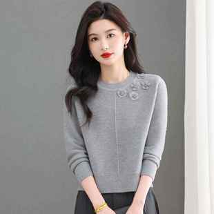 2025秋冬新款套头毛衣女短款宽松时尚立体花朵针织打底衫内搭上衣