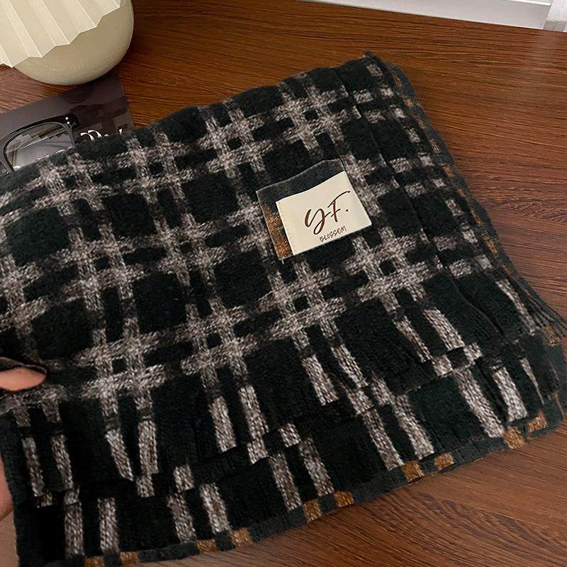 围巾女秋冬季2024新款格子系加厚英伦风披肩高级感氛围保暖围脖