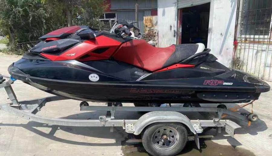 20年下水摩托艇庞巴迪RXP260正常使用