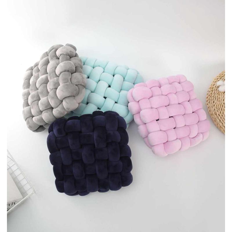 ins北欧抱枕编织方形坐垫沙发毛线坐垫抱枕打结球批发