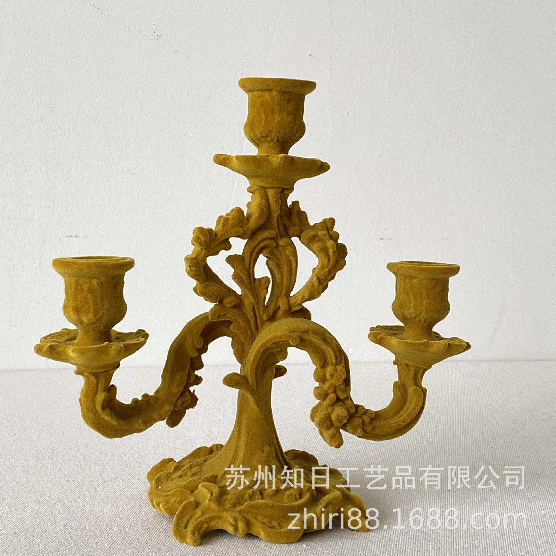 欧式复古浮雕植绒三头烛台卧室装饰客餐厅美式复古中古摆件蜡烛台