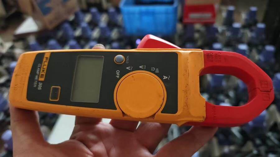 4月10日北京【京械4776】单位淘汰报废处置万用表一个网络拍卖公告