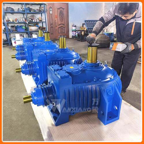 玻璃钢冷却塔减速机凉水塔齿轮减速器LF85DLF92风机专用减速机