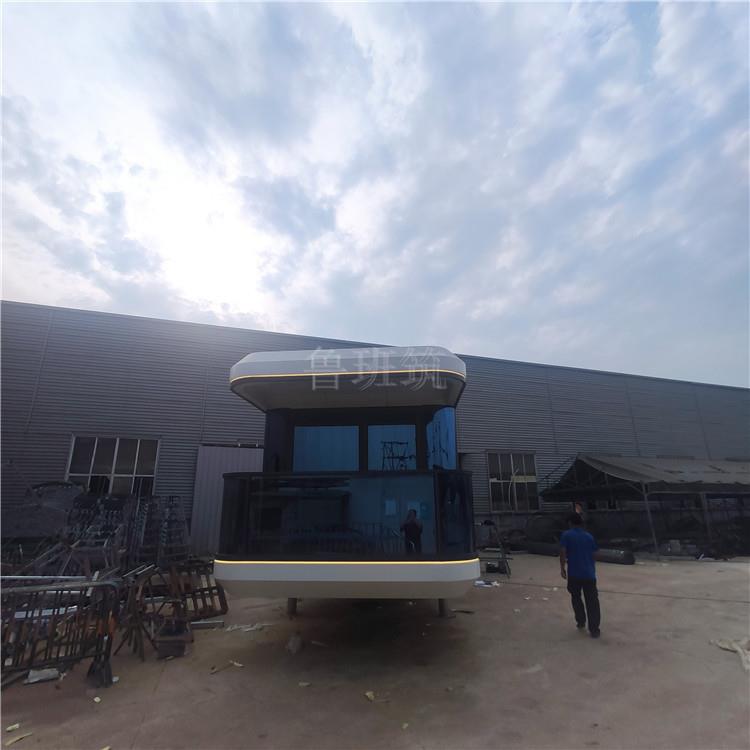 移动房车带厨卫民宿轻钢龙骨景区活动房旅游酒店源头厂家住宿钢构