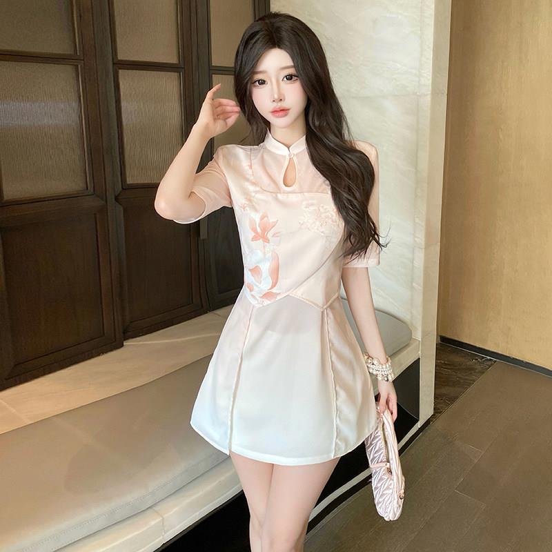 中式风足浴技师工作服女气质立领刺绣连衣裙高端养生馆SPA工衣