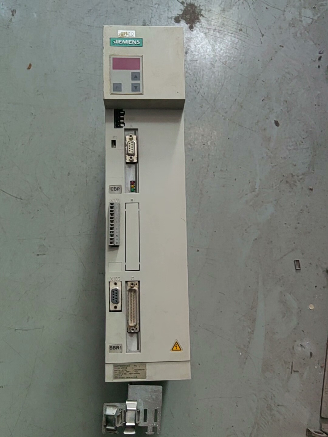 西门子驱动器，型号6SE7021-0TP50，德国原装进口。