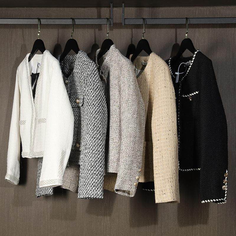 衣服合集衣帽间样板间衣服女士上衣小香风外套摆件轻奢衣柜装饰品
