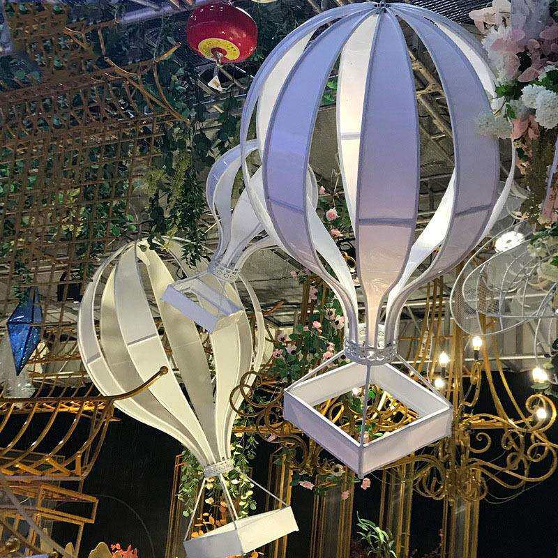 2019新款婚庆道具橱窗装饰摆件商场美陈婚礼舞台布置挂贴膜热气球