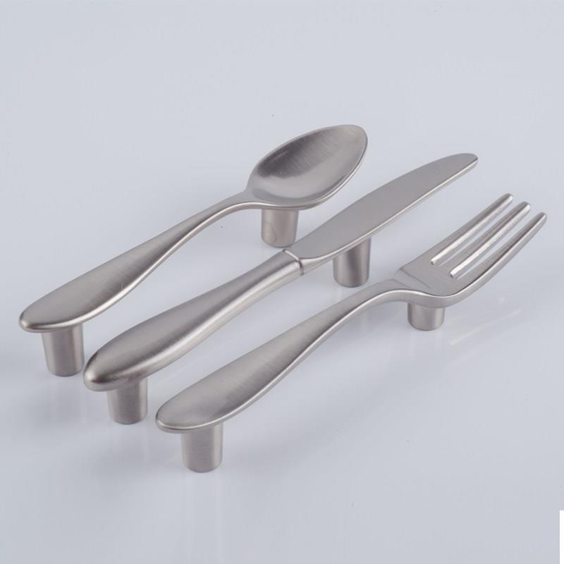 餐具厨具刀叉勺创意家俱精品抽屉整体橱柜厨房76mm锌合金柜门把手