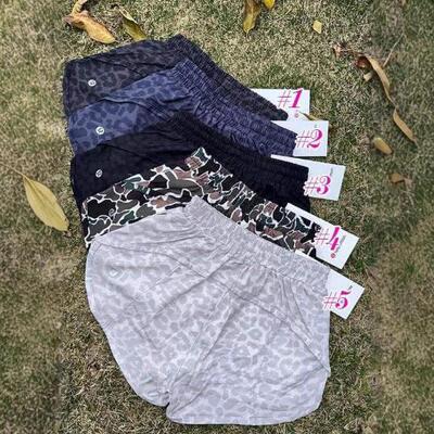 Women's Vintage Camouflage Print and Solid Color