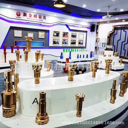 新金刚高风压冲击器潜孔钻头水井钻杆钻头吉林直发打井矿山垂头
