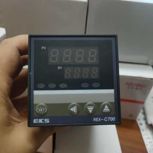 EKS 72数显智能温控表 REX-C700 FK02-MAN (K型继电器)