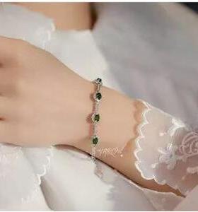 「祖母绿色夫人」透辉石手链手镯女显白洋气轻奢小众精致手链