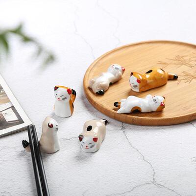 2pcs Creative Cute Cat Shape Ceramic Chopsticks Holder Stand