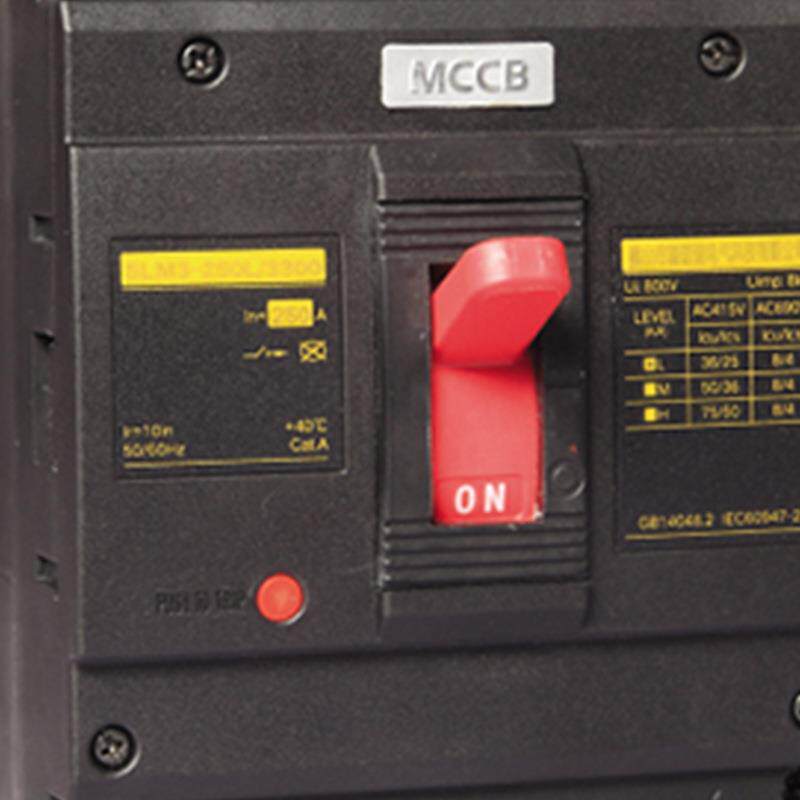 低压元器件系列SLM3-250L塑壳断路器大电流大功率工程总闸现货