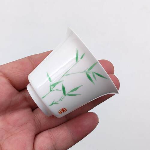 手绘骨瓷品茗杯薄胎主人斗笠杯潮汕功夫茶具家用中式竹子陶瓷茶杯
