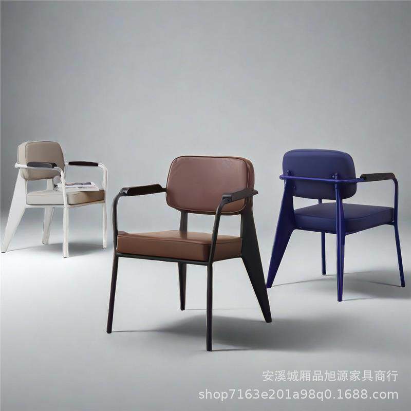 美式餐厅复古皮革餐椅咖啡厅实木扶手休闲椅火锅店工业风铁艺椅子