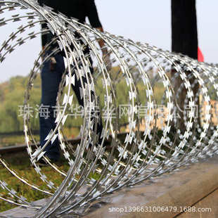 带刺铁丝监狱热镀锌防爬刀片刺绳滚笼拉力刮刀 304不锈钢刀片刺绳