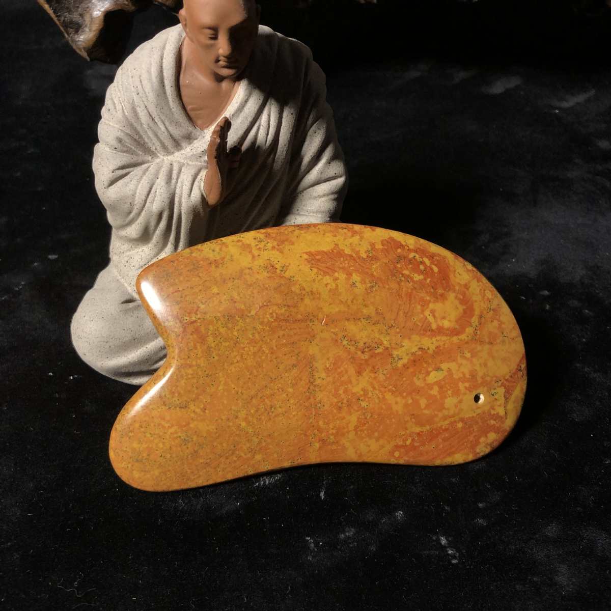泗水滨砭石红黄相间大花色大刀形刮痧板全身通用点穴刮痧按摩工具