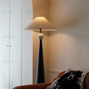 中古风客厅落地灯法式复古简约高级感卧室床头灯沙发旁立式氛围灯