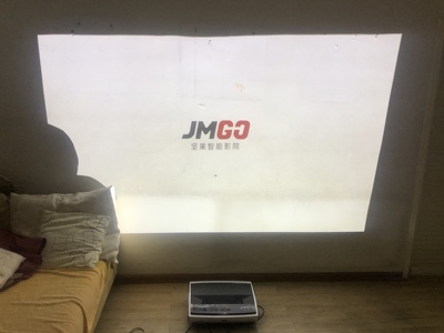 被坑了坚果坚果4K激光电视U1与极米Z6哪款好点?区别大不大?