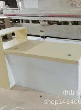 新款中国联通业务受理台配件柜体验桌3C终端产品柜智慧家庭展示墙