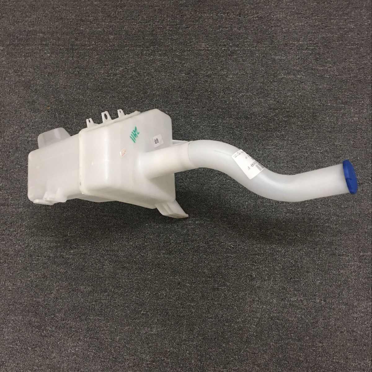 伊兰特雨刮喷水壶索纳塔玻璃清洗水壶瑞纳悦动雅绅特福瑞迪赛拉图