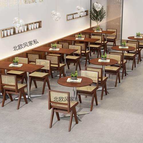 中古风咖啡厅实木板桌椅组合奶茶店甜品店商用实木餐桌简约方桌子