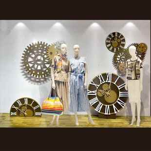 橱窗美陈道具 时光主题罗马钟表舞台摆件齿轮风格 2022新品 pvc欧式