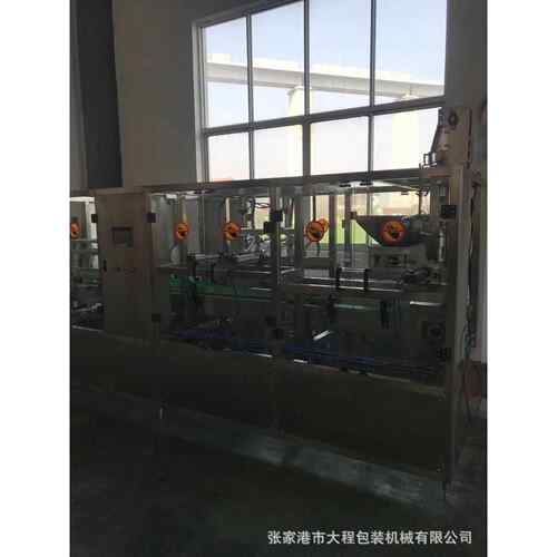 瓶装水直线式灌装机5L油桶定量灌装机全自动直线灌装机