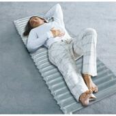 万泰新款 批发单人防潮垫带枕头九点对折自动充气垫户外防水防潮