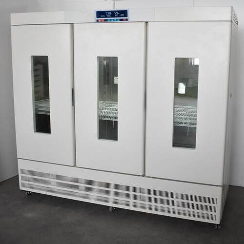 LRH-1500AE可程式三开门生化培养箱珠江牌LRH-1000AE生化培养箱