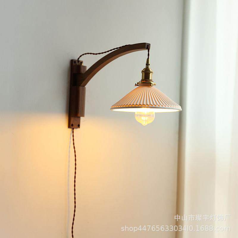 日式折叠壁灯复古侘寂风黑胡桃木伸缩旋转网红设计感卧室床头灯具