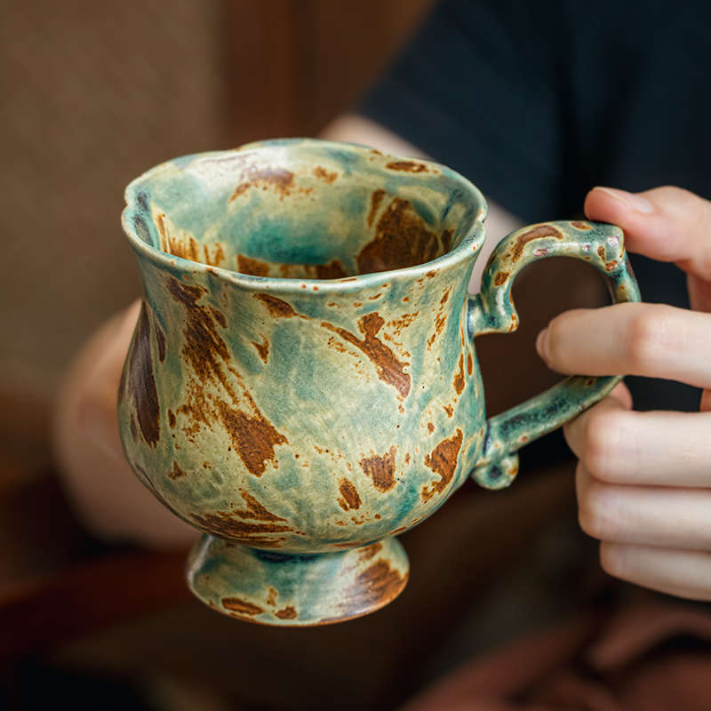 巷子尾〖花朵造型手工杯〗粗陶高脚杯好看的马克杯复古绿色咖啡杯