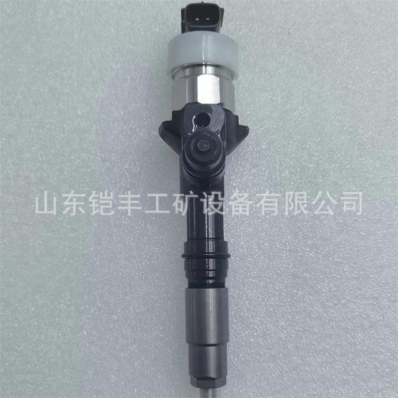 1J770-供3074喷油器1J77053074喷QTS家5油嘴厂应