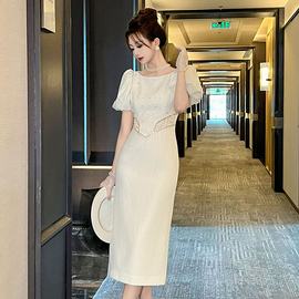 白色中长款初恋修身连衣裙绝美礼服高端轻奢小众赫本风泡泡袖长裙