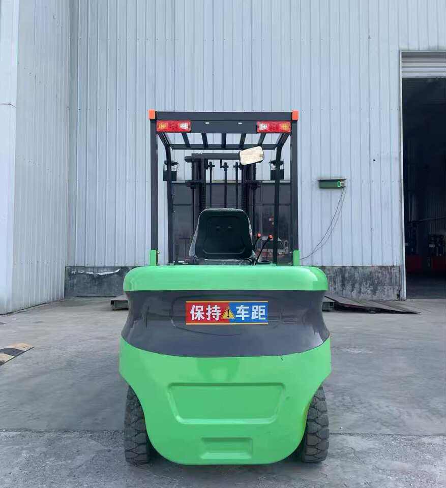 4月13日济宁全新3吨电动叉车3节门架加中缸升高4.5米配锂电池质保3年可上牌网络拍卖公告