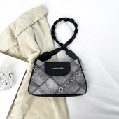 今年流行包包女2新款 百搭斜挎包级质感小众单肩腋下包 潮夏季