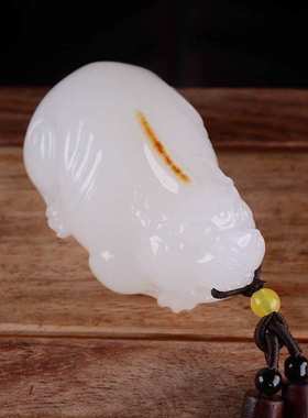 天然阿富汗玉貔貅手把件和田白玉色貔貅手把玩带皮色挂件厂家批发