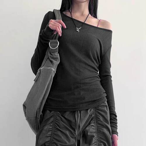 Women's one-piece collar long sleeved T-shirt for women