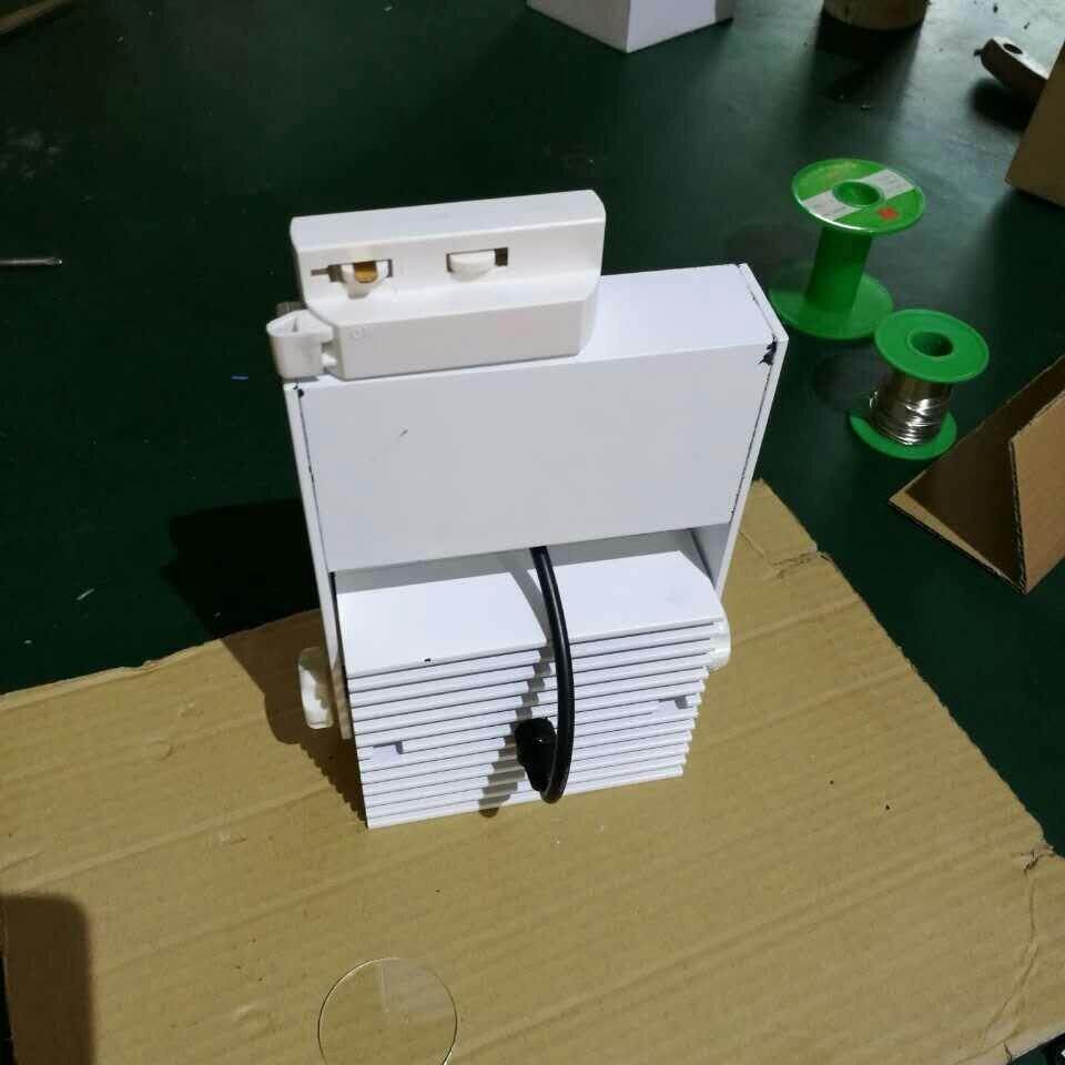 供应新款 LED COB博物馆服装店方形轨道灯30W 60W 80W 射灯外壳
