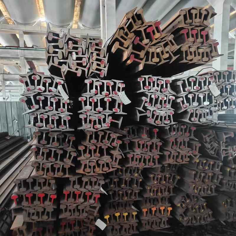 CR65钢轨CR80轨道R65钢轨350HTc轨道49E1钢轨QU70钢轨