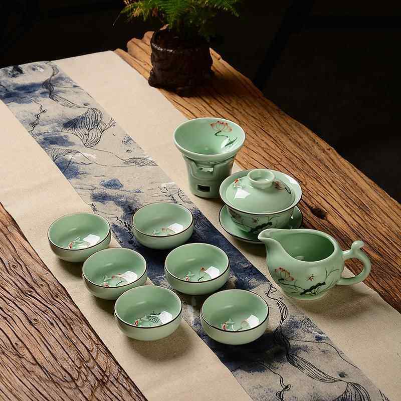 新款德镇手具绘景青瓷茶家用荷花功夫陶瓷套装整套龙鱼茶杯泡泉茶