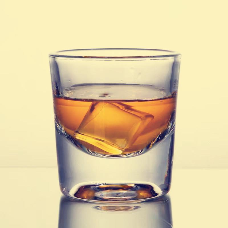 玻璃小酒杯二两半啤酒100ml白酒杯高级感2两三两150毫升个人专用图片