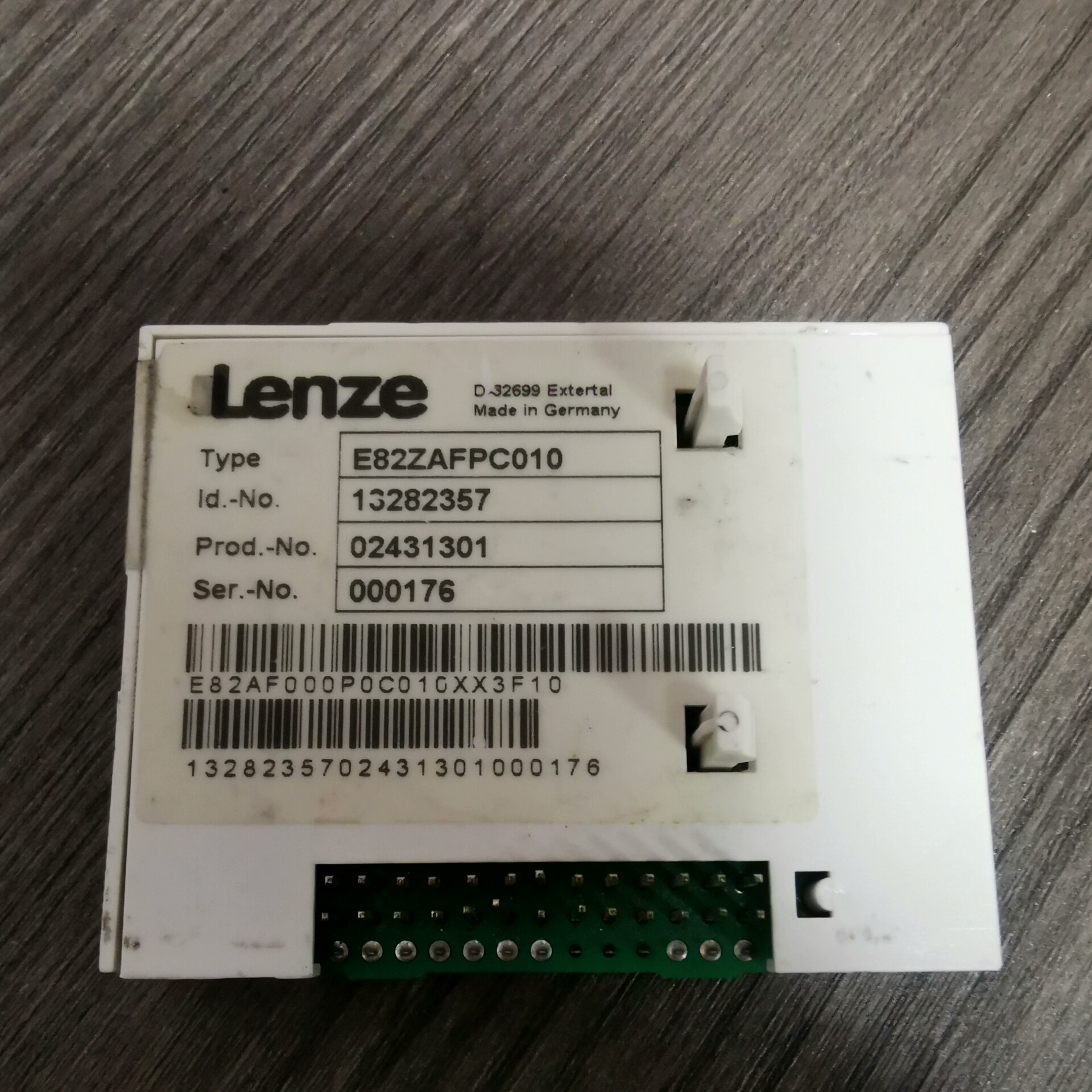 伦茨变频器I/O模块E82ZAFPC010，拆机包好。